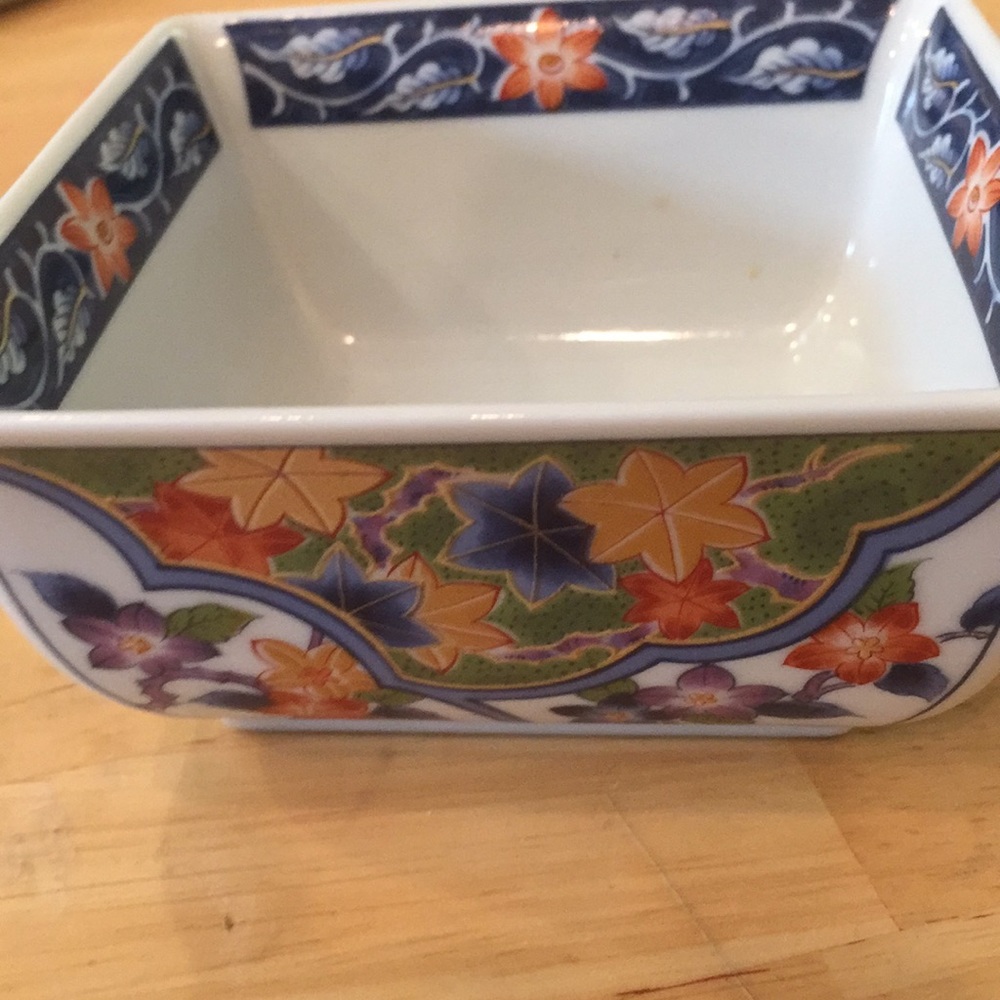 Beautiful design made in Japan bowl